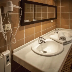 Отель Apartamentos Boabdil ванная