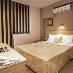 Expo Hotel сейф в номере