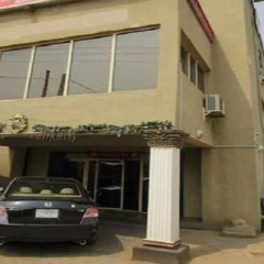Ojei Golden Gate Hotel & Suites парковка