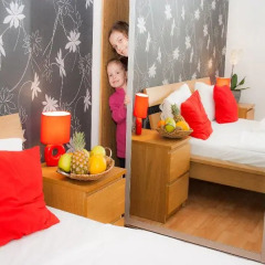 Апартаменты Akacfa Holiday Apartments детские мероприятия