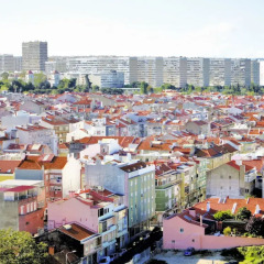 Отель Superior Rentals in Lisbon/Expo with Free Parking Португалия, Лиссабон - отзывы, цены и фото номеров - забронировать отель Superior Rentals in Lisbon/Expo with Free Parking онлайн городской автобус