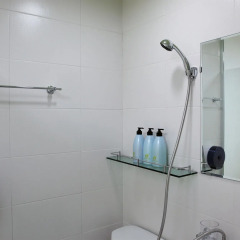 Отель 24 Guesthouse Myeongdong Center Южная Корея, Сеул - отзывы, цены и фото номеров - забронировать отель 24 Guesthouse Myeongdong Center онлайн ванная фото 2