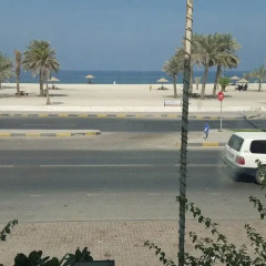 Al Raha Hotel Apartments пляж