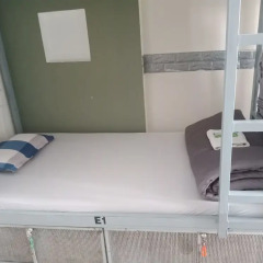 Europe Town Hostel & Bar Adults Only Далат ванная