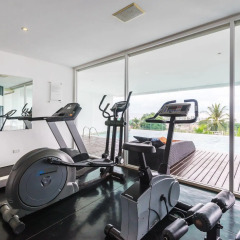 Отель Karon Sunset Sea View фитнесс-зал