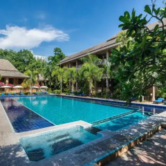 Апартаменты Plumeria Serviced Apartment Паттайя бассейн