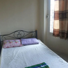 Отель Samsen 6 Guesthouse Бангкок комната для гостей фото 5