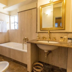Отель Hemeras Boutique House Firenze Италия, Флоренция - отзывы, цены и фото номеров - забронировать отель Hemeras Boutique House Firenze онлайн ванная