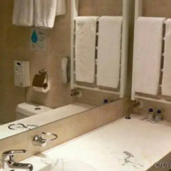 Отель Kaylaka Park Hotel Болгария, Плевен - отзывы, цены и фото номеров - забронировать отель Kaylaka Park Hotel онлайн ванная фото 2