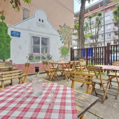 City Hostel Нови Сад с домашними животными