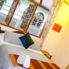 Отель Serendib Guest House бассейн фото 3