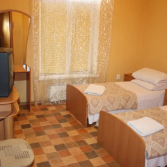 Гостиница Inn Khlibodarskiy Одесса комната для гостей фото 4