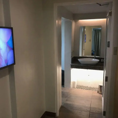 Отель 1775 Adriatico Suites Филиппины, Манила - отзывы, цены и фото номеров - забронировать отель 1775 Adriatico Suites онлайн интерьер отеля фото 2
