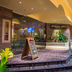 Отель Rosedale On Robson Suite Hotel Канада, Ванкувер - отзывы, цены и фото номеров - забронировать отель Rosedale On Robson Suite Hotel онлайн гостиничный бар