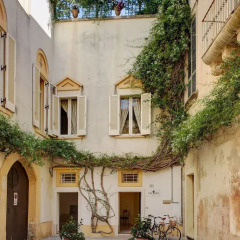 Отель B&B Corte dei Romiti Лечче