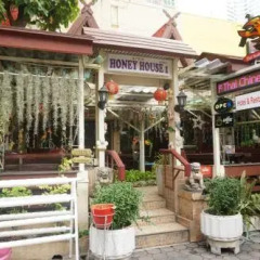 Отель Honey House1 Бангкок бассейн