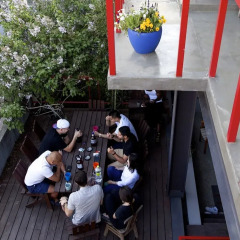 Отель iHouse ChinChin бассейн