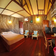 Отель Dragon Inn Floating Resort комната для гостей