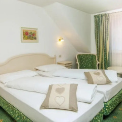 Отель Albergo al Cervo - Gasthof zum Hirschen Лагундо комната для гостей фото 5