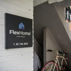 Flex Home Guesthouse - Hostel вид на фасад фото 3