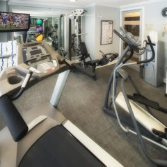 Bethesda Court Hotel фитнесс-зал