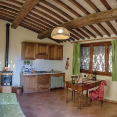 Отель Agriturismo Fattoria La Prugnola Монтескудаио в номере
