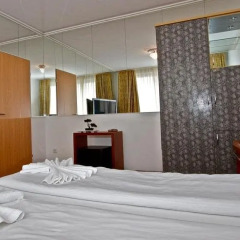 Отель Studios am Alexanderplatz Германия, Берлин - отзывы, цены и фото номеров - забронировать отель Studios am Alexanderplatz онлайн комната для гостей фото 5