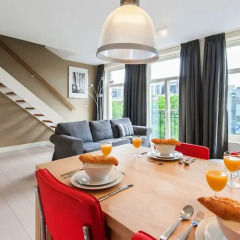 Апартаменты Dapper Market Apartments в номере