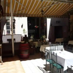 Feher Pava Restaurant And Hostel питание