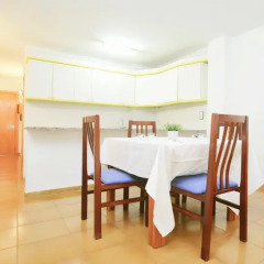 Отель Apartamentos Decathlon Maraton Penthalon Испания, Салоу - отзывы, цены и фото номеров - забронировать отель Apartamentos Decathlon Maraton Penthalon онлайн комната для гостей фото 5