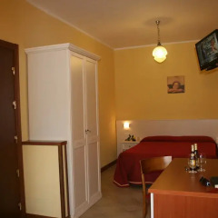 Апартаменты Residence Miralago Rooms & Apartments Манерба-дель-Гарда комната для гостей фото 4