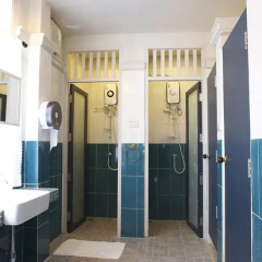 Arom d Hostel ванная