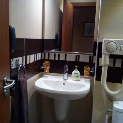 Отель Greek rooms in city centre ванная