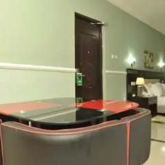 Randekhi Royal Hotel - Gold Wing в номере
