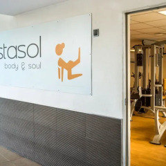 Апартаменты Vistasol Apartments фитнесс-зал