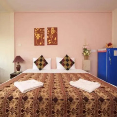 Отель Lucky Lek's Guesthouse комната для гостей