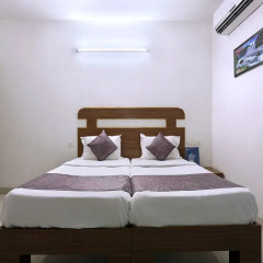 Hotel Iris сейф в номере
