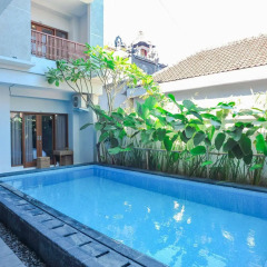 Отель Airy Seminyak Kerobokan Merta Agung Gang Boom Baba 5B Bali бассейн