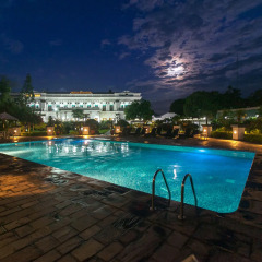 Hotel Shanker бассейн