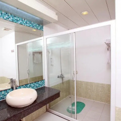 Отель Xin Hua Hotel Guangzhou Китай, Гуанчжоу - отзывы, цены и фото номеров - забронировать отель Xin Hua Hotel Guangzhou онлайн ванная фото 2