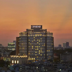 Hotel Nikko Saigon городской автобус