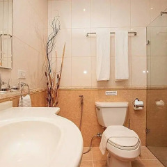 Отель Baan Sanun 3 Патонг ванная