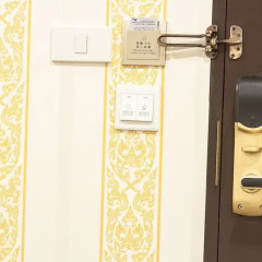 J&Y Hotel Бангкок банкомат