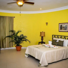 Отель Milbrooks Resort питание