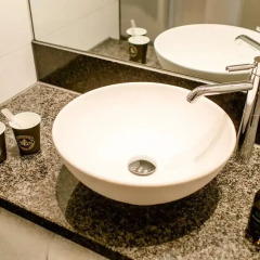 Отель Motel One Leipzig-Post ванная фото 2