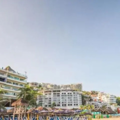 Отель Blue Chairs Resort by the Sea городской автобус