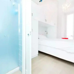 Отель Sunny flat in elegant building close to Colosseum Рим детские мероприятия