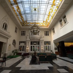Отель Grand Hotel Aranybika Венгрия, Дебрецен - 8 отзывов об отеле, цены и фото номеров - забронировать отель Grand Hotel Aranybika онлайн городской автобус