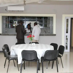 Meridian Drive Hotel питание