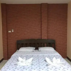 Отель Ferb Guest House сейф в номере